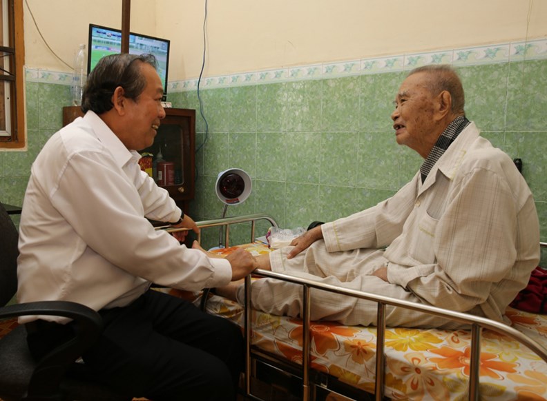 Phó Thủ tướng Trương Hòa Bình thăm, chúc Tết tại Long An - ảnh 2